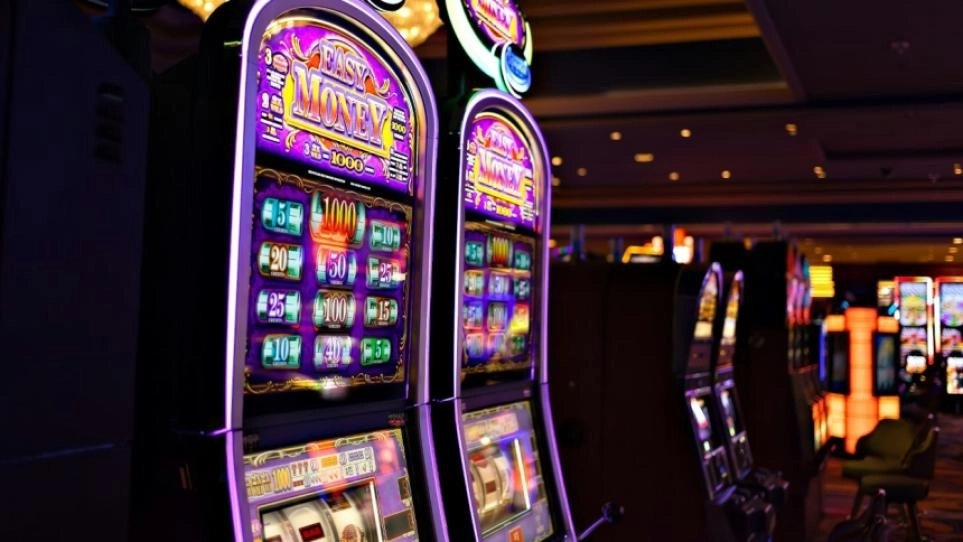 How Online Slots Are Driving Innovation in the UK Gaming Market